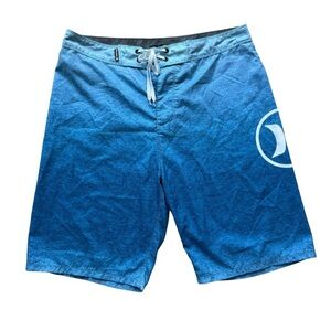 Hurley Men's Blue Gradient Board Shorts Size 32 Quick-Drying Summer Vacation
